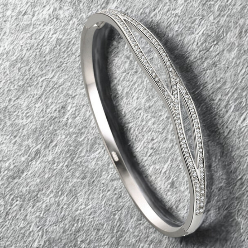Bracelet croisé en argent 925 – Élégance intemporelle