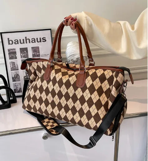 Sac de voyage femme – Motif damier & compartiment séparé pour vêtements mouillés