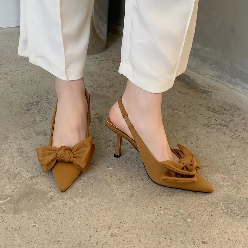 Escarpins slingback pour femme – Détail nœud & talon aiguille