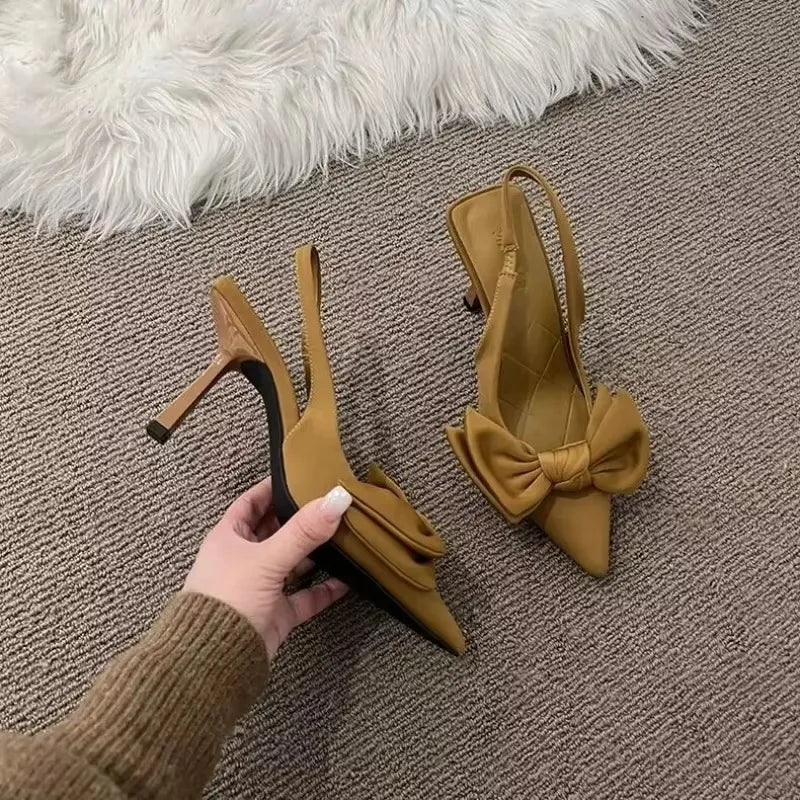 Escarpins slingback pour femme – Détail nœud & talon aiguille